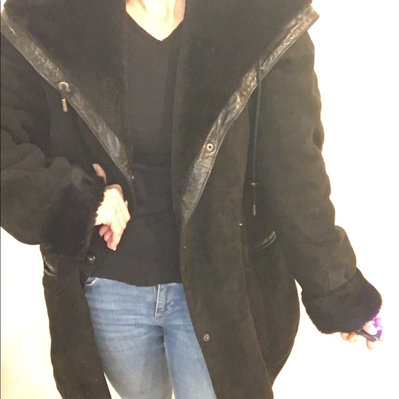 Sheepskin oversize winter coat. Paris Vintage - Picture 4 of 9